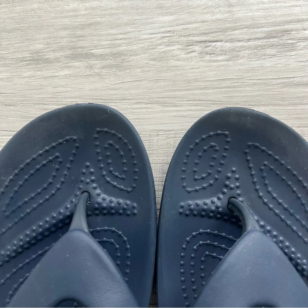 Crocs Women's Kadee II Flip Flop Sandals Navy Blue Pool Shoes Summer Sandals - Picture 10 of 12